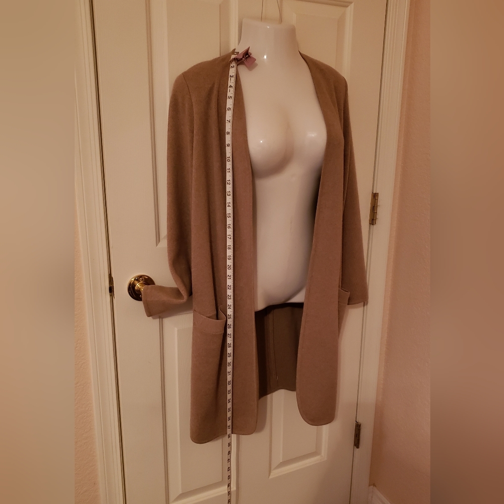 *PRICE DROP* Donna Karan CASHMERE 2 pc jacket and pants 10/M - Picture 10 of 16